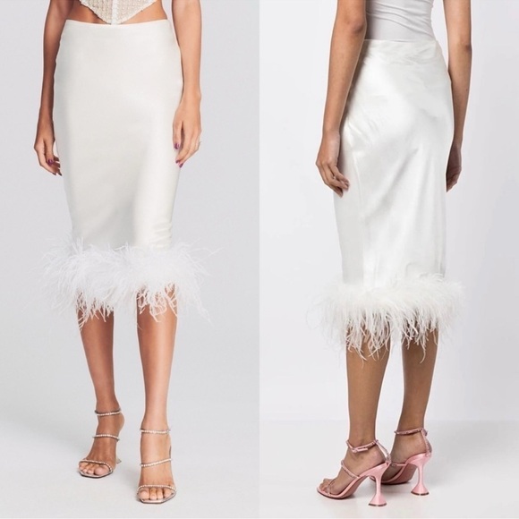 RETROFETE Ivory Satin Genuine Ostrich Feather Trim Hem Midi Pencil Skirt - Picture 1 of 11